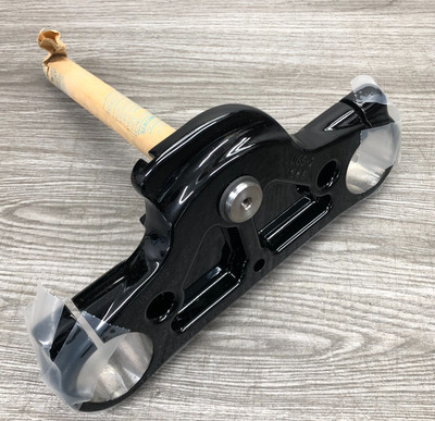 Harley-Davidson Dyna FXDB Street Bob Lower Gabelbrücke P/N 45900041 ORIGINAL