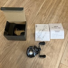 Shimano SLX XT Baitcasting Reel