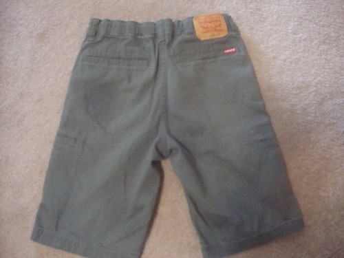 Youth Boy Levi Strauss Khaki green Cargo Shorts Size 16 - Picture 2 of 6