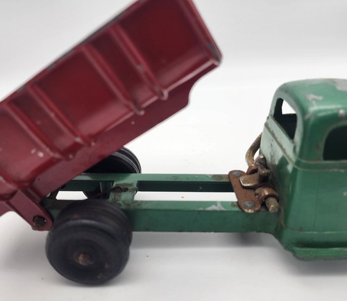 Vintage Hubley Kiddie Toy 9" Dump Truck Metal Green Red 1950s USA 476 - Picture 13 of 18