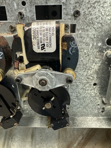 Merkle-Korff 388637 Vending Motor 4512 For Vendo V264 - Picture 1 of 5