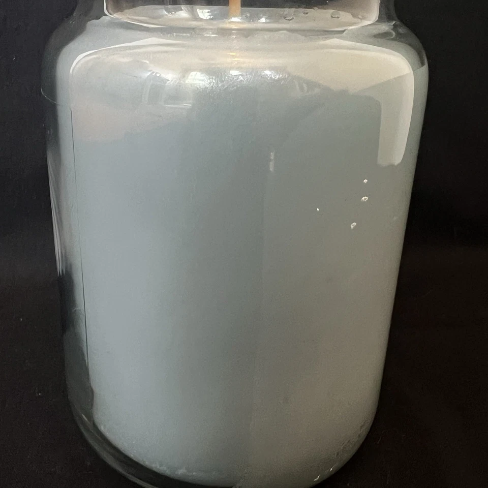 Yankee Candle BEACH BLUE 2013 LIMITED EDITION 22oz VERY HTF! NEW/FRESH - Image 3 of 4