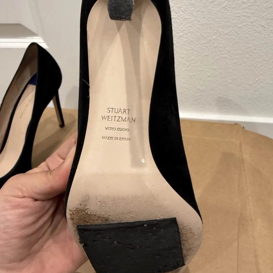 Stuart Weitzman Women's Black Suede Stiletto 8.5 4 Inch Heels Spain Made Shoes - Image 3 of 4