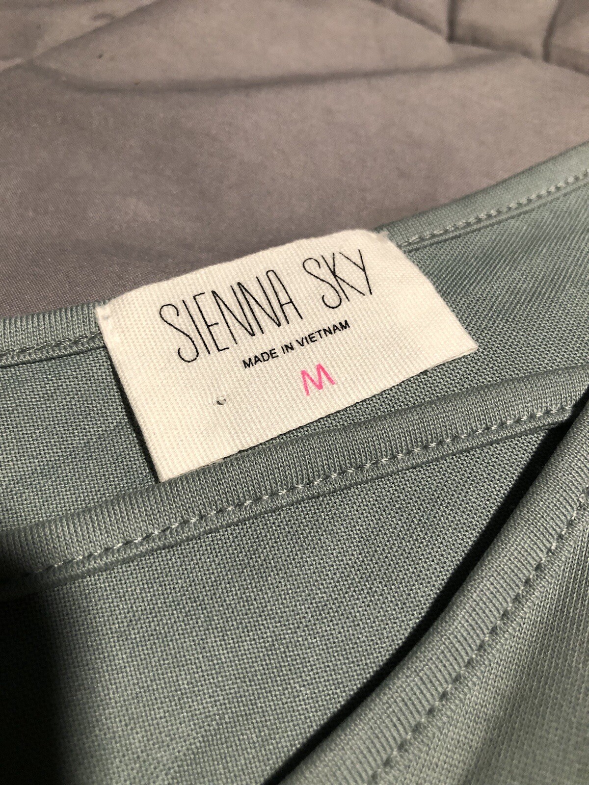 SIENNA SKY Womens Green Ruffle Cold Shoulder Criss Cross V-Neck Top Modal Size M