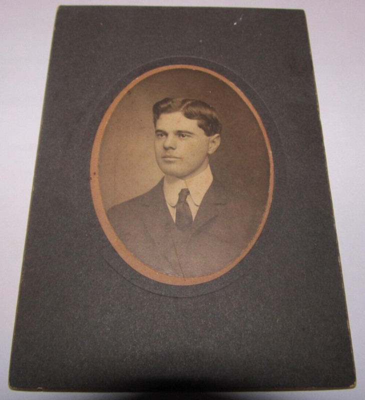 Vintage 1800s Photo Young Distinguished Man Black & White Cabinet 3.5" x 5"