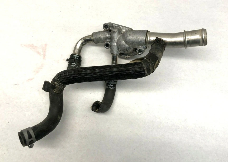 Carcasa termostato refrigerante motor Buick Lacrosse 2014 OEM  Foto 3 de 4