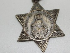 RARE VINTAGE "GLORIA IN EXCELSIS DEO" W/INFANT JESUS STAR MEDAL!