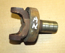 1984-1996 Corvette C4 Main Driveshaft Oe Automatic Transmission Yoke Gm 1984-1996 Corvette C4 Main Driveshaft Oe Automatic Transmission Yoke Gm