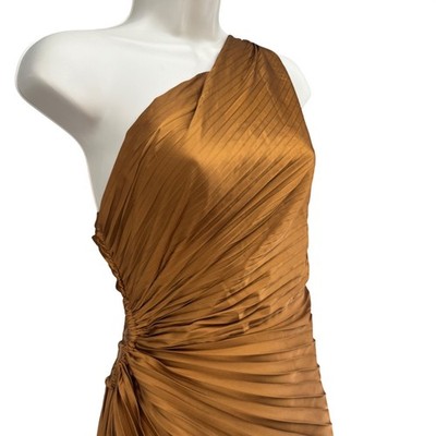 green emerald velvet dress GOLDEN ASYMMETRICAL DRESS – Catalina Cavazos main image 1