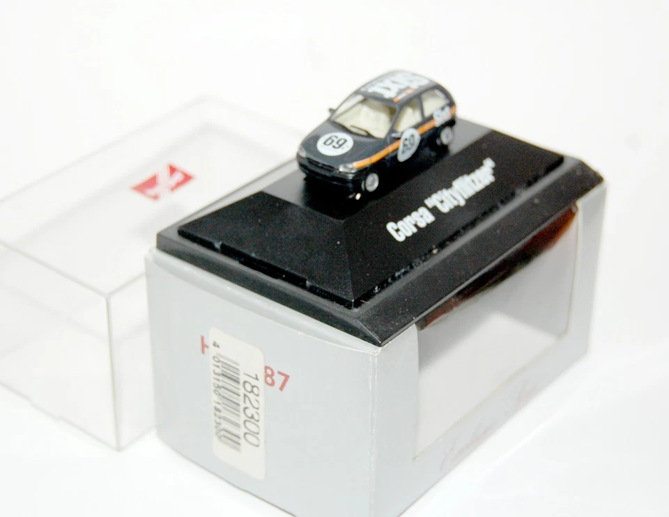 HERPA P.C.182300-OPEL CORSA SIXT-AUTO 1/87 - Immagine 2 di 4