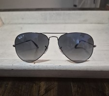Ray-Ban RB3025 Aviator Gradient Sunglasses Black Metal Frame Gray Lens