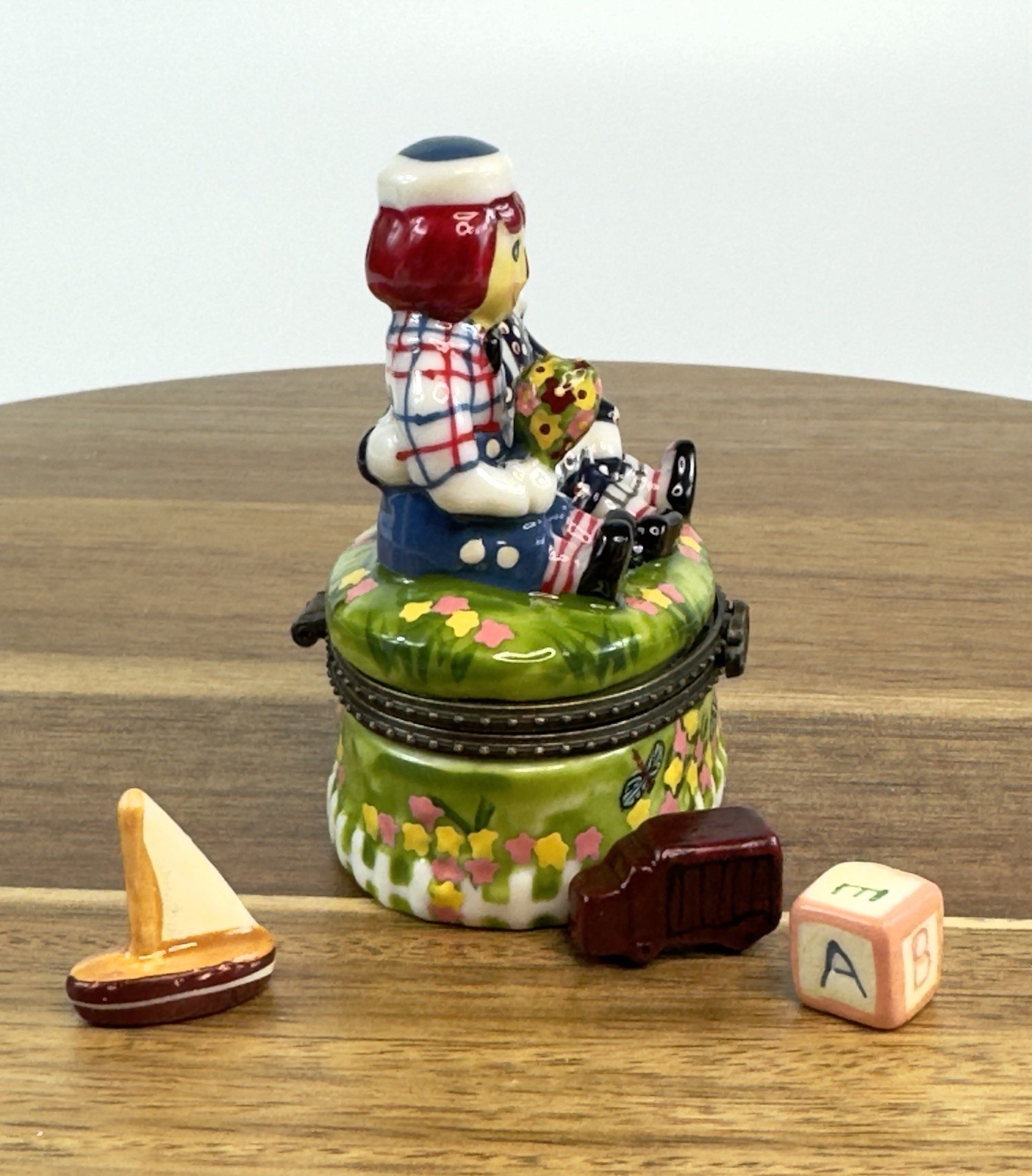 Porcelain Hinged Trinket Box Raggedy Ann And Andy