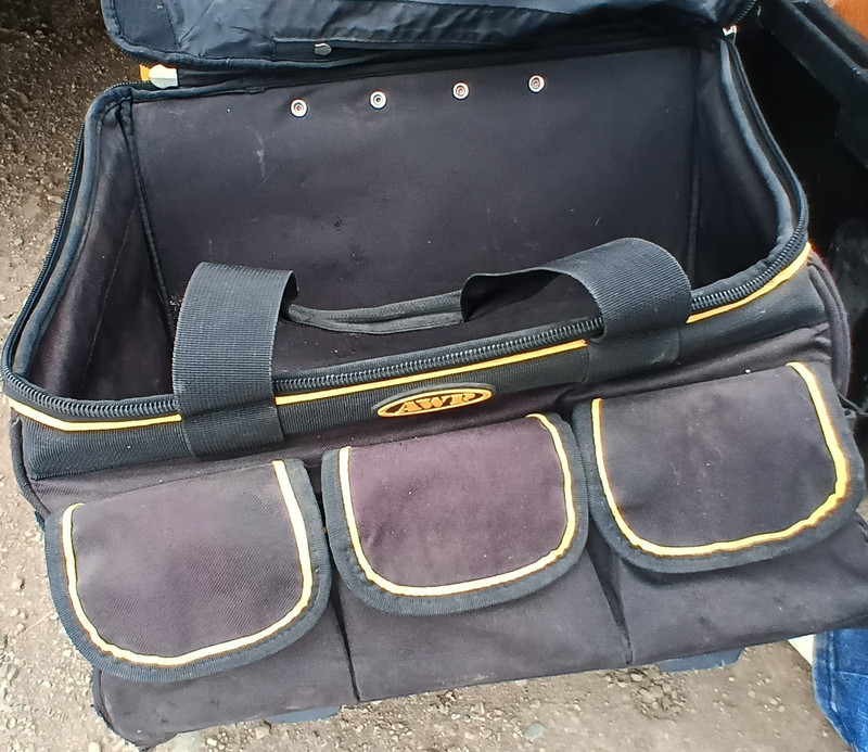 CLC 16" Carry-On Rolling Tool Bag Retractable Handle Wheels Black/Yellow Nylon