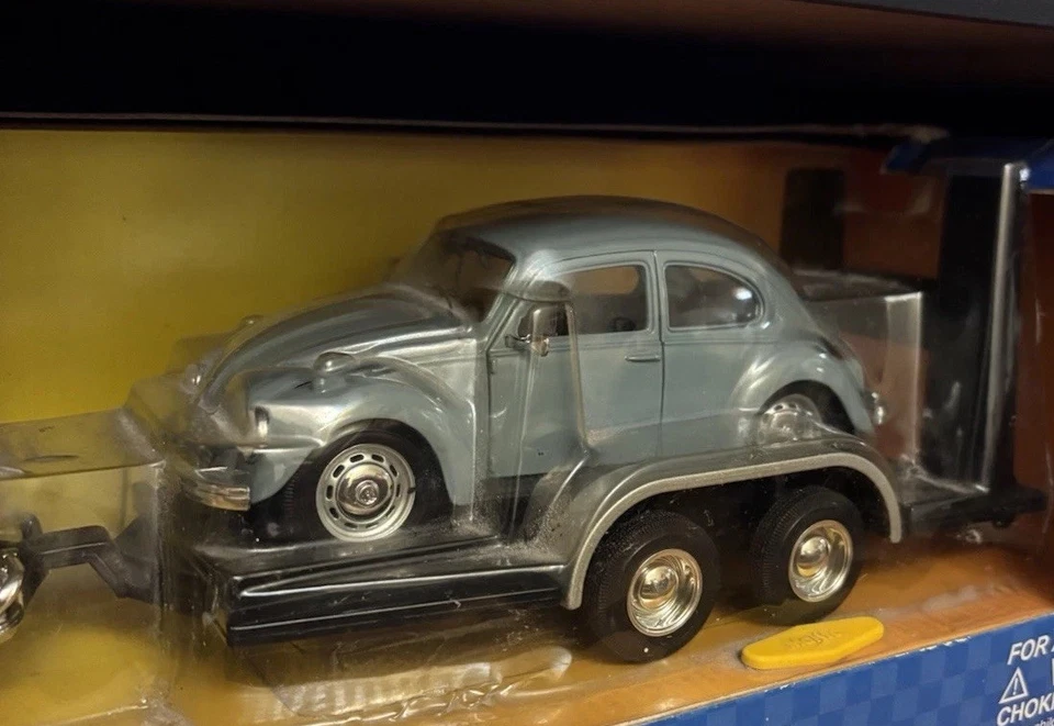 Autobús VW Road & Track 2017 y juego de diecast Beetle 1973 - Hot Haulers sin usar, en caja Foto 3 de 4