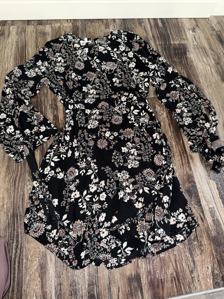 Lote de macacão feminino tamanho médio - Imagem 4 de 4