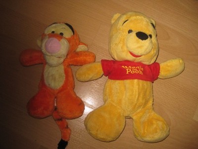 Winnie Pooh und Tigger Plüschtier  Kuscheltier Stofftier Disney 28cm