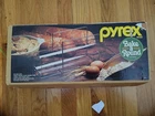 VINTAGE Pyrex Bake A Round #990 Bread Baking Tube Rack Box & Recipes