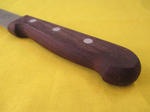 Cuchillo rebanador/pan dentado semi flexible de 14 pulgadas Forschner, mango de palo de rosa - Imagen 9 de 10