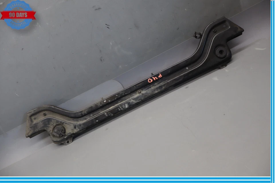 06-11 Soporte radiador inferior delantero OEM MERCEDES ML320 ML350 ML63 AMG ML550 W164 Foto 2 de 4