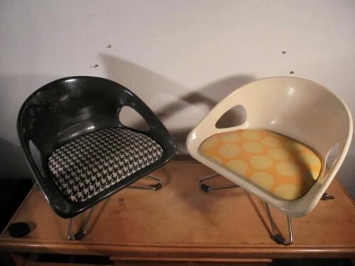 Chaises et fauteuils du XXe siècle en plastique