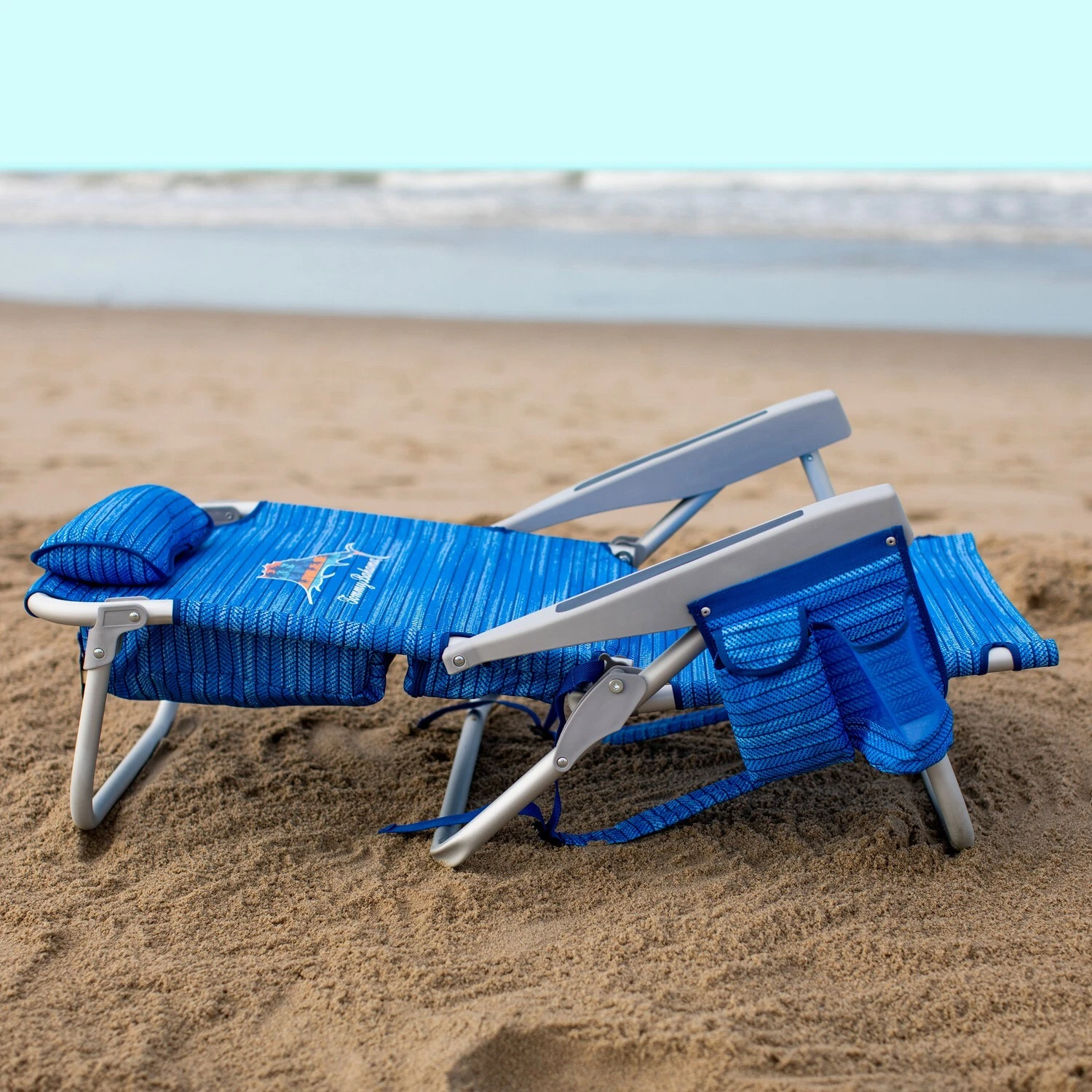 Lie flat beach chair hotsell