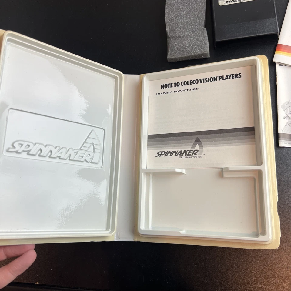 ColecoVision FACEMAKER game COMPLETE with cartridge, case, manual Spinnaker 1983 - Image 2 of 4