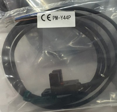 1pc New   SUNX Photoelectric Sensor PM-Y44P #md