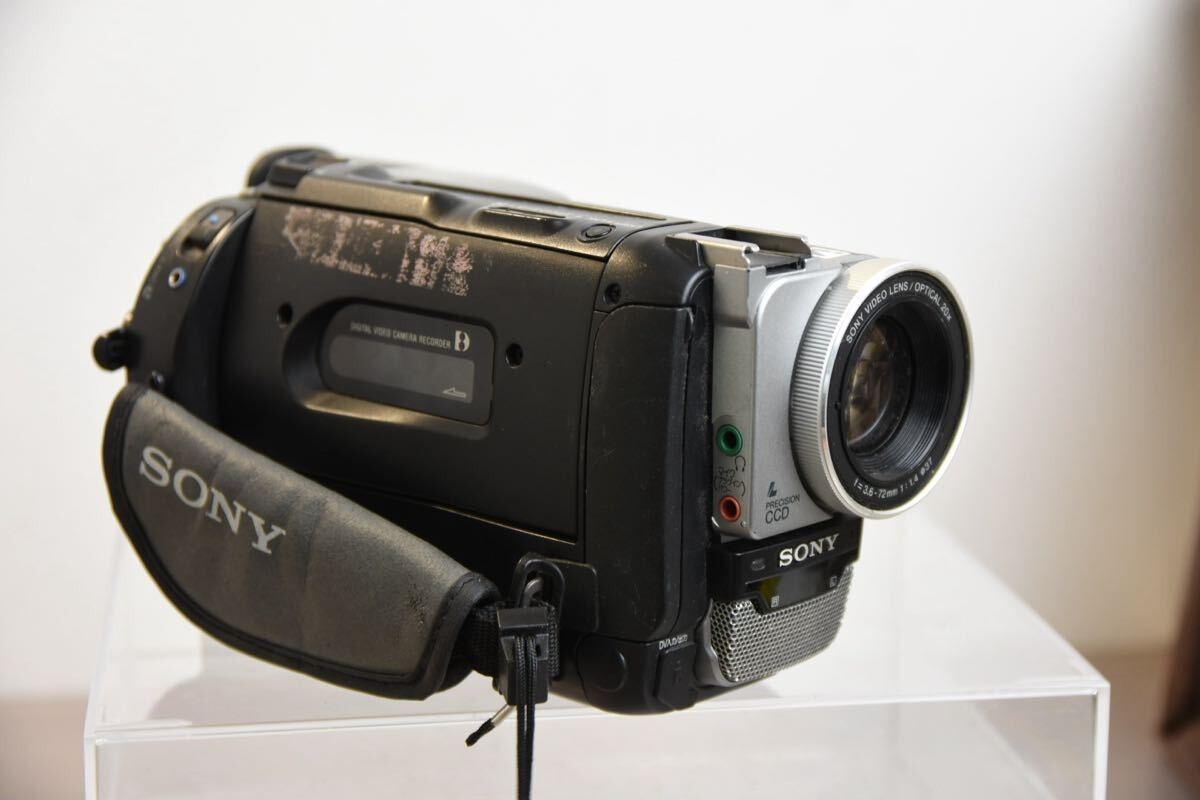 SONY ソニー DCR-TRV310 デジタルビデオカメラレコーダー Sony Handycam DCR-TRV310 Digital Video Camcorder