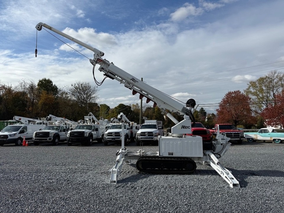 2012 Altec DB37 Backyard Digger Derrick Track Machine Crane Diesel ...