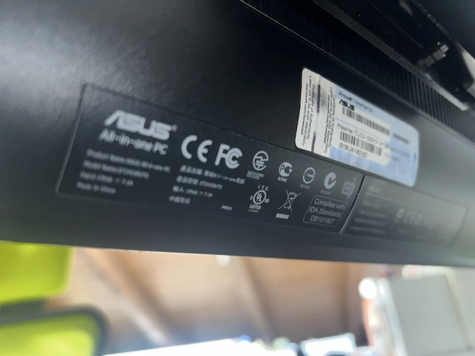 Asus All In One Pc 24” - Immagine 2 di 4