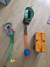 Großes Hot Wheels & Mario Kart Set – Bahnen, Schlangen-Attacke & 17 Autos