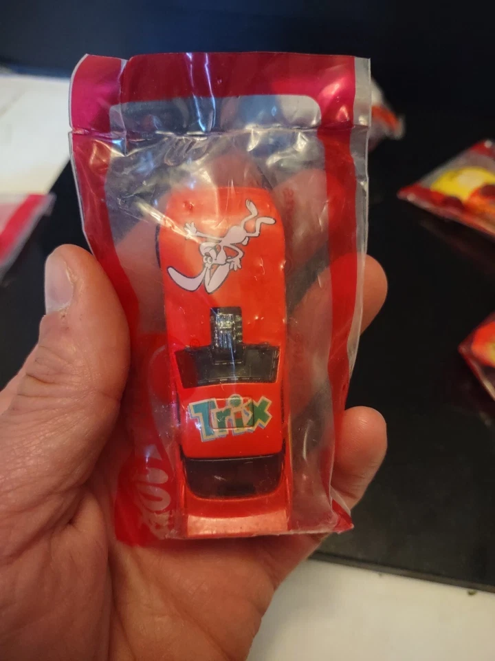 Lote de 5 autos promocionales de cereales General Mills 1997 Hot Wheels de colección sellados. Nuevo Foto 4 de 4