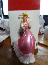 Disney Cinderella Hallmark Christmas Ornament in Box Dream is a Wish 2016