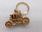 Buckingham Palace Carriage Keychain 3D Detailed Embossed Gold Tone Key Ring — photo 3