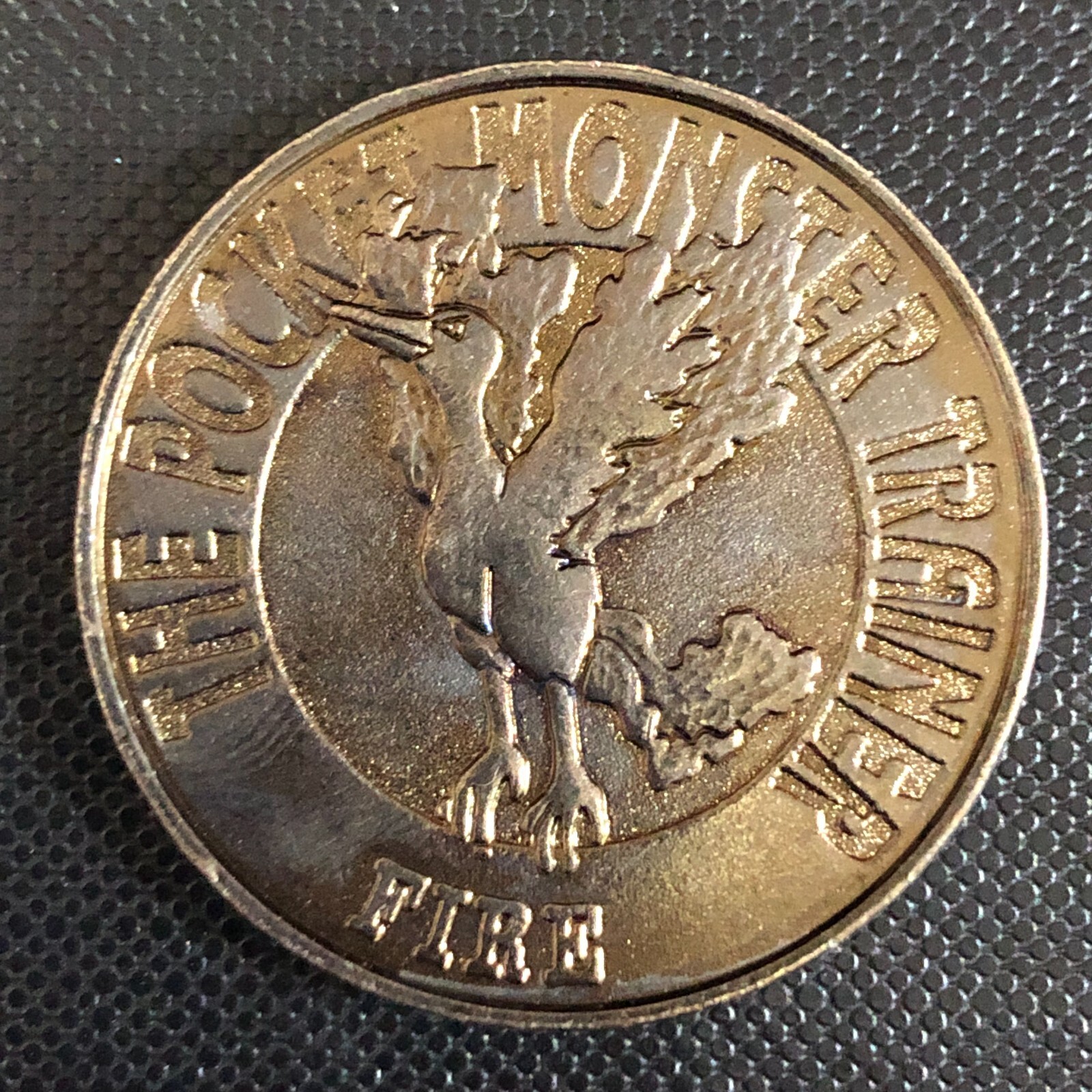 Pokemon Bandai Metal Battle Black Coin Medal - Nintendo - Moltres #0206