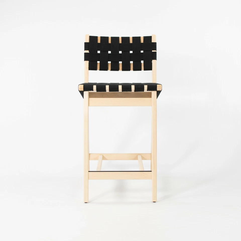 Taburete Jens Risom 2021 para altura de mostrador Knoll en arce transparente con correas negras Foto 3 de 4