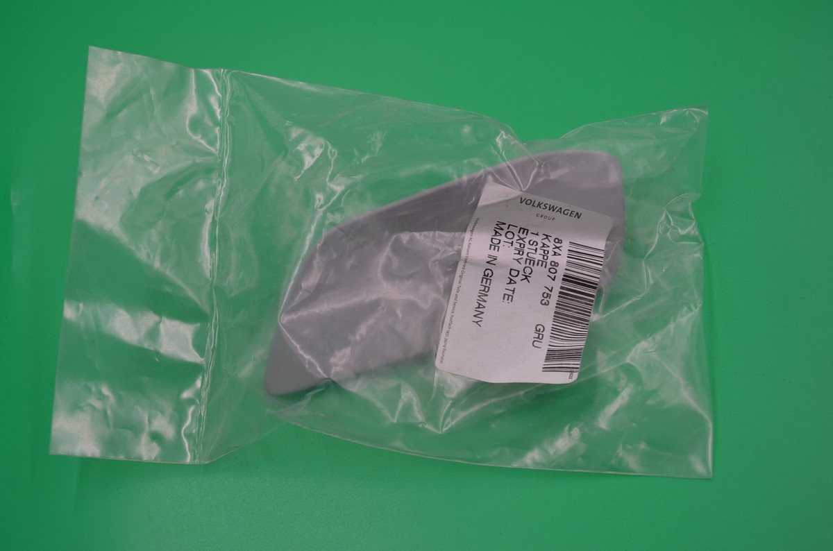 0EM Front Bumper Spray Nozzle Cover Left For AUDI A1 14- 8XA807753