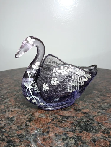 Vintage Fenton Hand Painted & Signed 5" Purple Swan Trinket Candy Dish Bowl