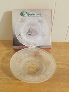 Celebrations 8" Seasons Greetings Plate Christmas Candy/Nut Dish Decoration