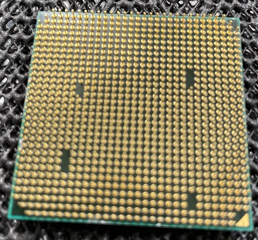 AMD Phenom II X4 965 3.4GHz HDZ965FBK4DGM Processor Socket AM3 CPU 125W 2000MHz - Image 3 of 4
