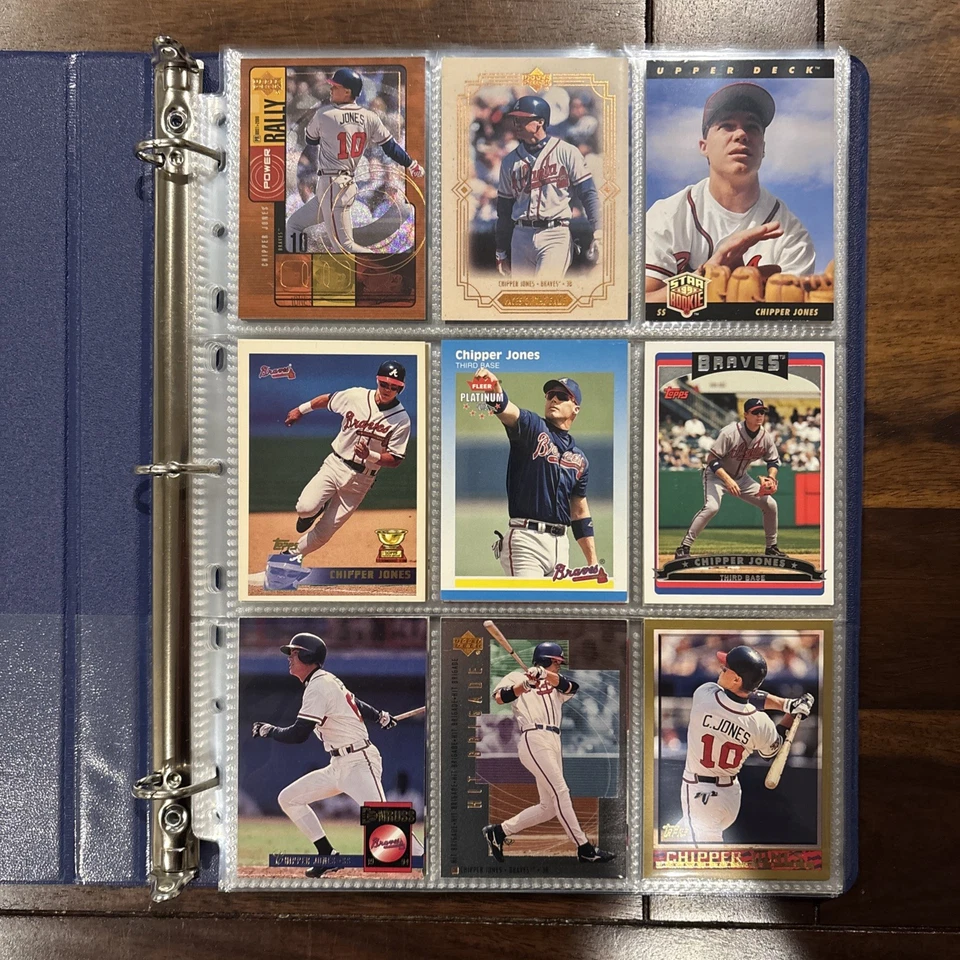 🔥 (99) 混合卡片 批量 Binder of Chipper Jones HOF/MLB All-Time Legend 👀 — 第 2/4 张图片