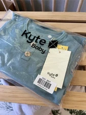 *New In Bag* Kyte Baby 4T Ribbed Henley Set In Dusty Blue