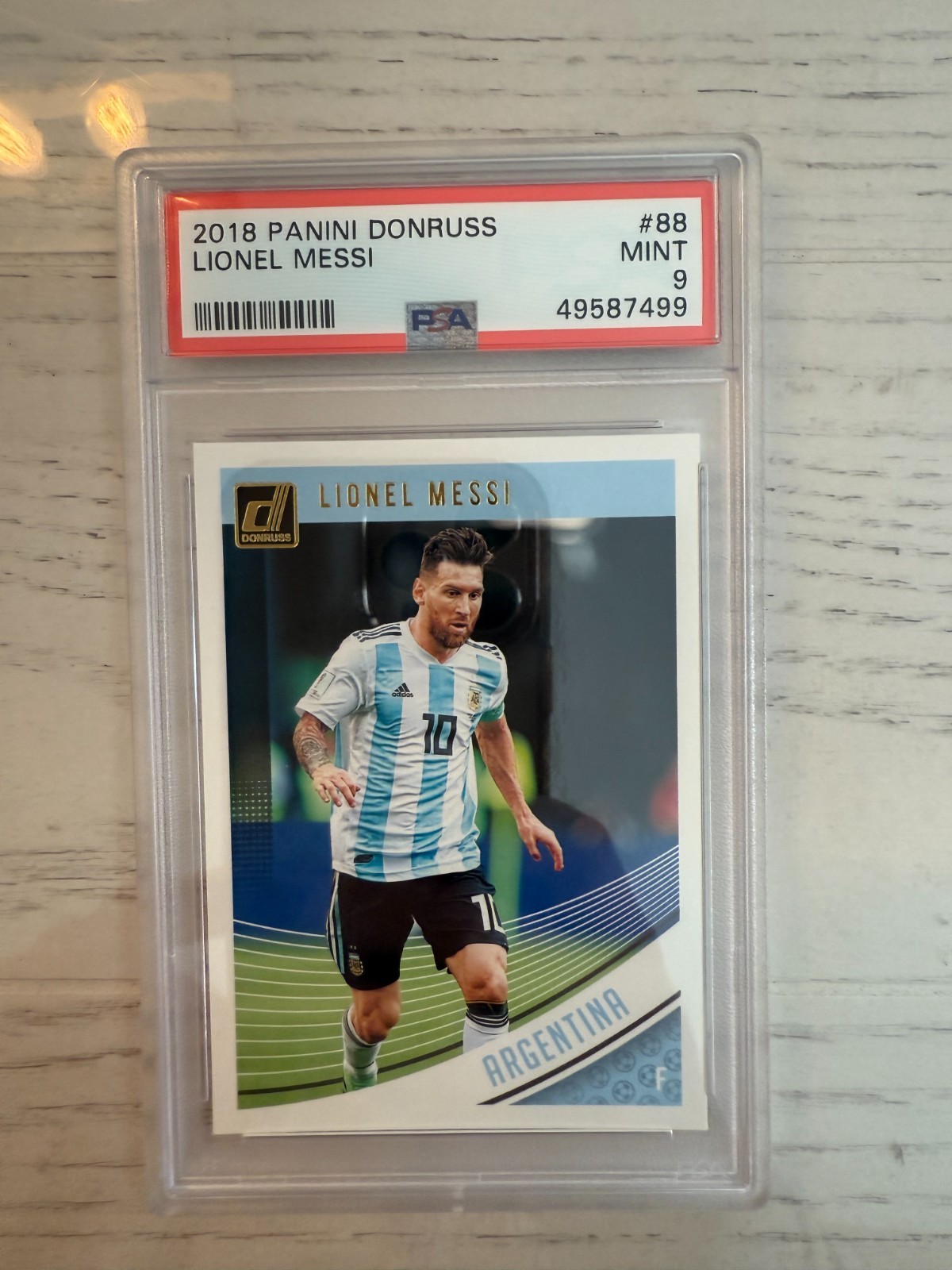2018 PANINI DONRUSS #88 LIONEL MESSI PSA 9