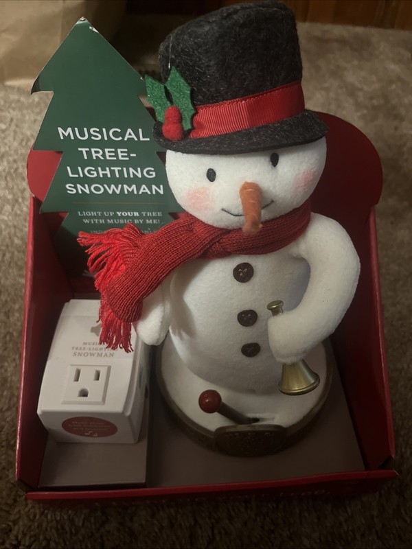 HALLMARK MUSICAL TREE LIGHTING SNOWMAN WIRELESS PLAYS 5 HOLIDAY SONGS W/RECEIVER