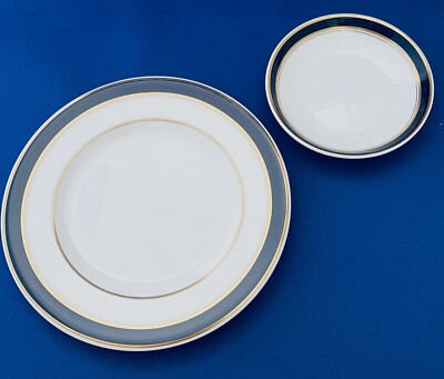 British Airways - 2  Pieces China - Cobalt Rim with Gold Trim - Royal Doulton