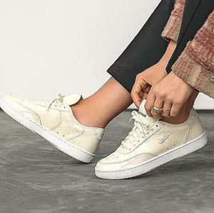 court vintage premium sneaker