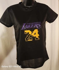 Boy's Black Los Angeles Lakers #24 Kobe Bryant lightweight shirt size 12/14 XS 