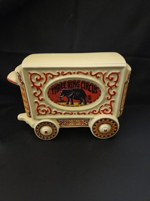 Mount Hope Estate & Winery bottle Three Ring Circus Wagon 1st Limited Ed 1981