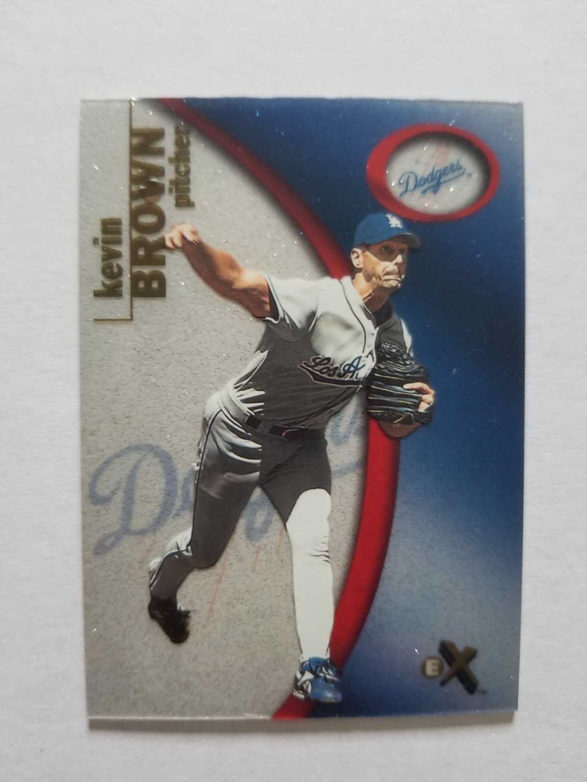 Fleer 2001 E-X Kevin Brown Los Angeles Dodgers #89