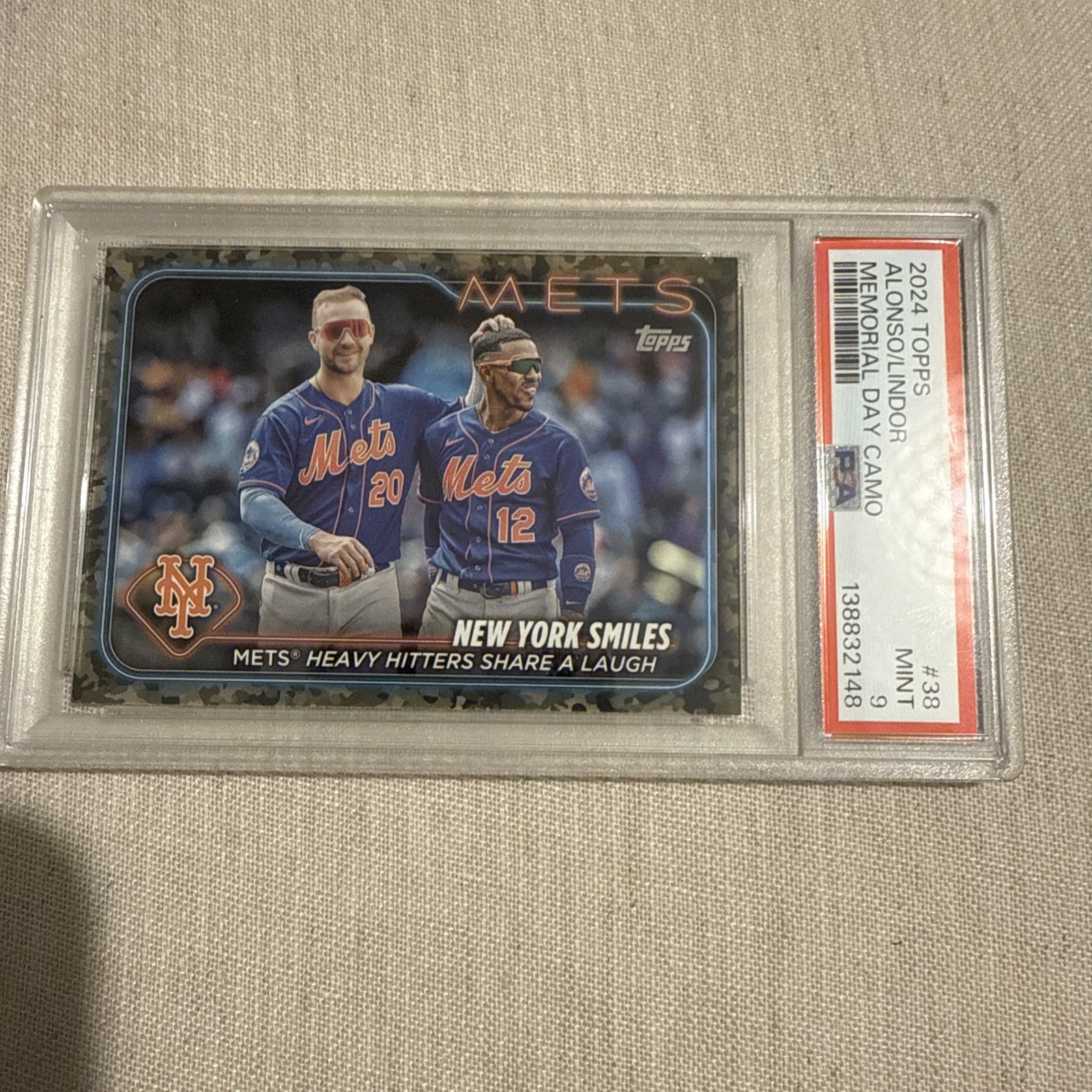 2024 Topps Mets Heavy Hitters Share a Laugh Memorial Day Camo #/25 PSA 9 view 2